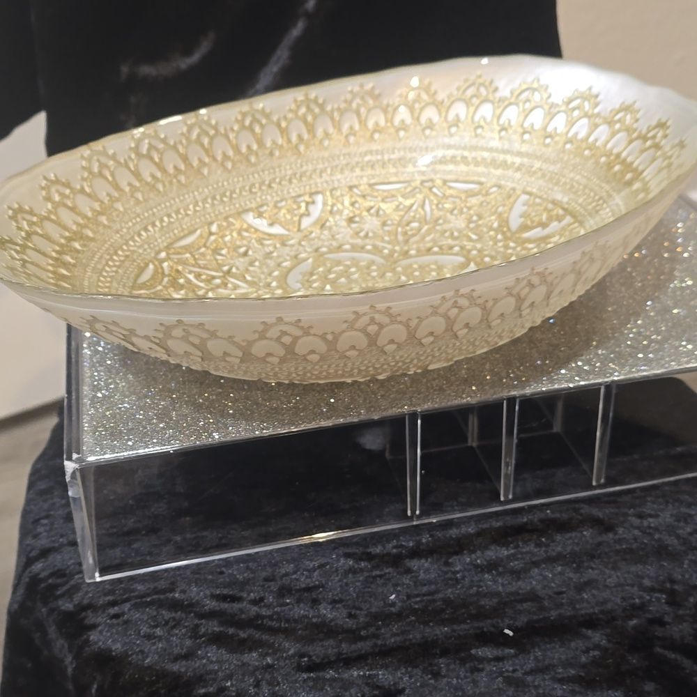 Artistic Accents Gold Lace Crochet Decorative Glass Bowl - Picture 6 of 10